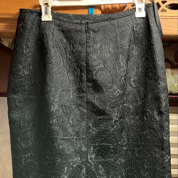 Patterned KASPER Skirt suit Size 10 - Picture 3 of 4